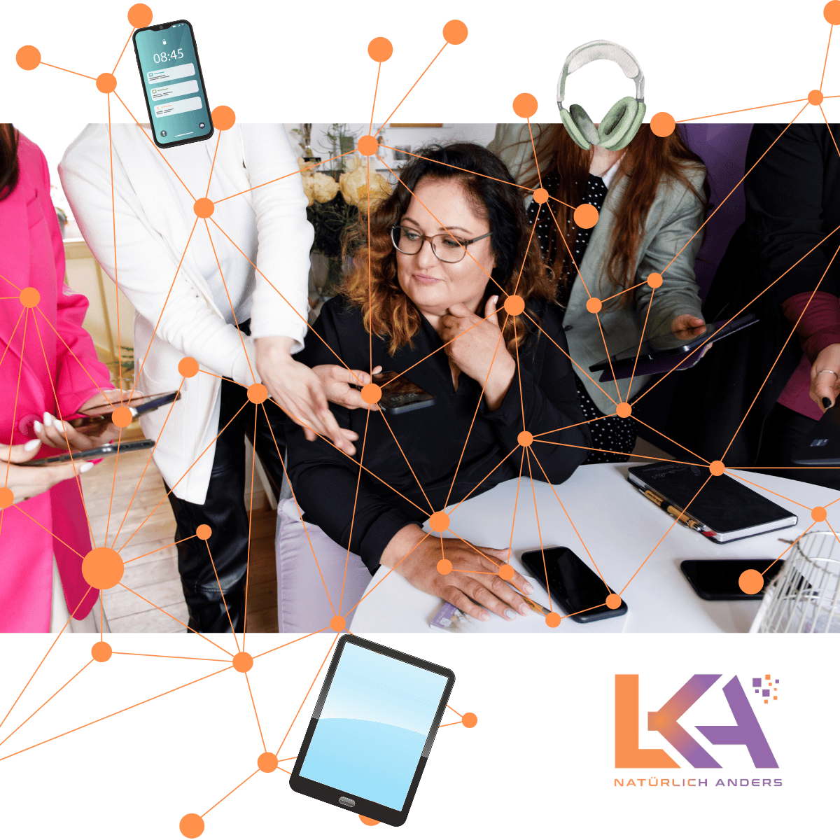 Teamarbeit bei der LKA Marketing Agentur mit digital vernetzten Kommunikationskanälen